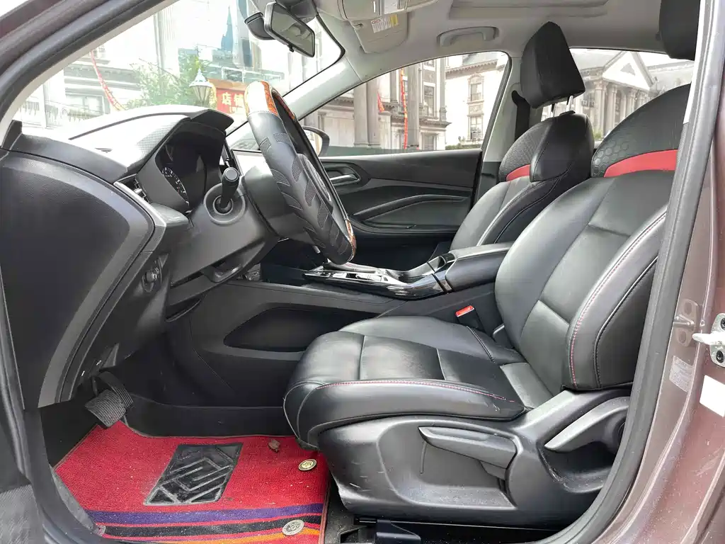 MG MG5 — миниатюра 15