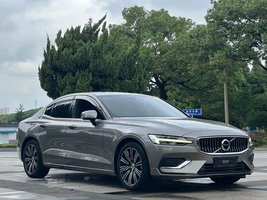 Volvo S60 — миниатюра 3
