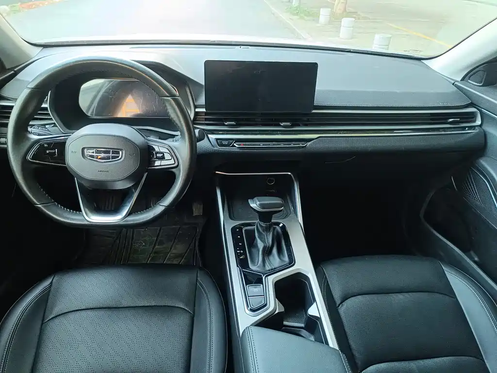 Geely Emgrand — миниатюра 8