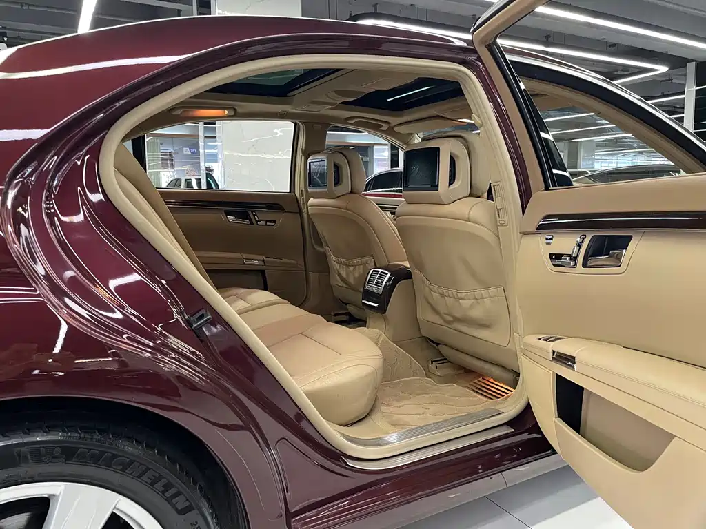 Mercedes-Benz S-Class — миниатюра 9