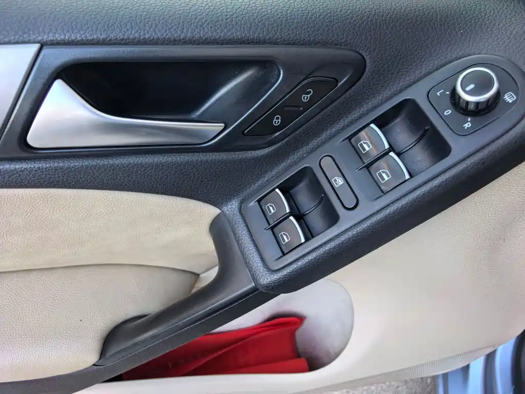 Volkswagen Golf — миниатюра 16