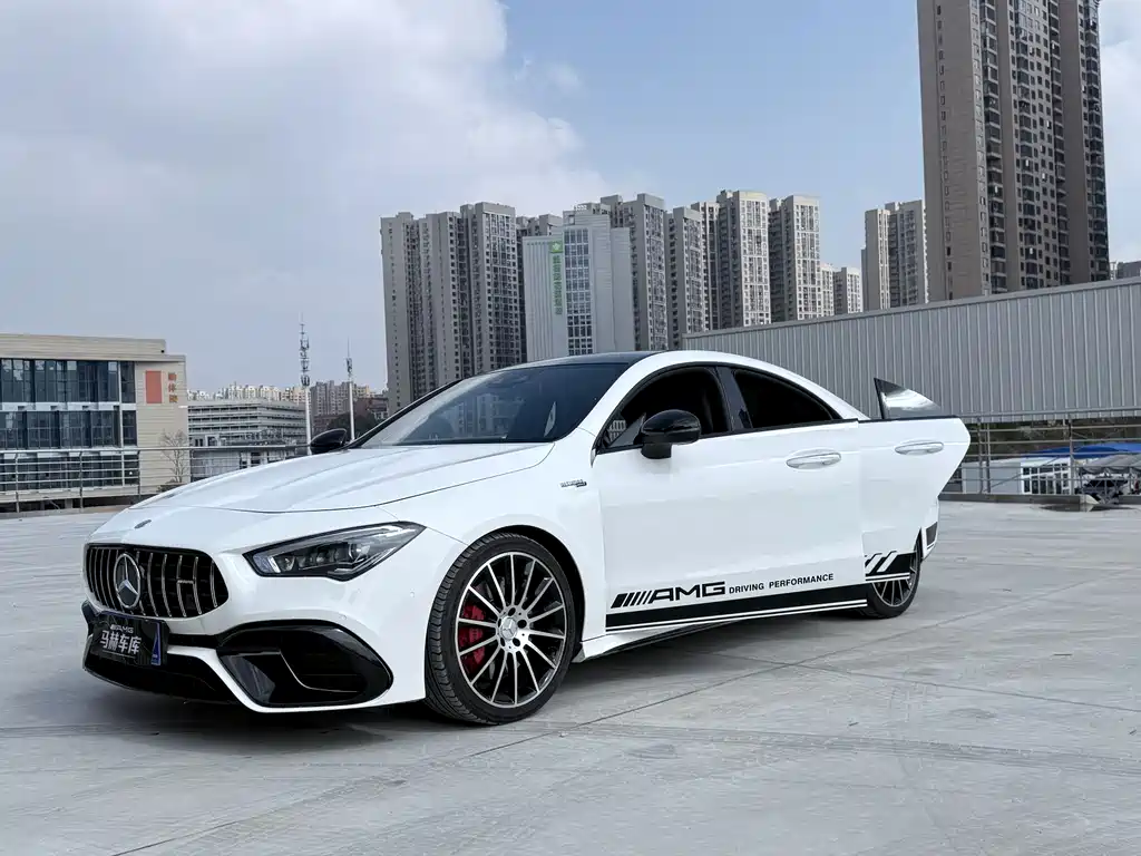 MERCEDES-BENZ CLA AMG