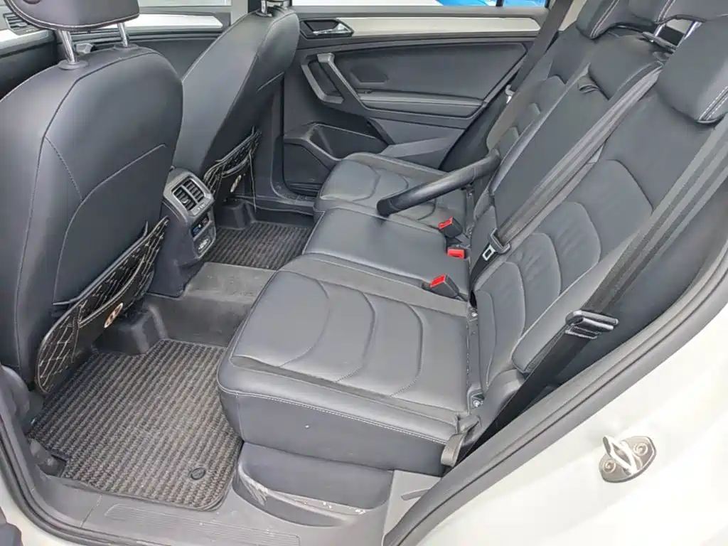 Volkswagen Tiguan L — миниатюра 22