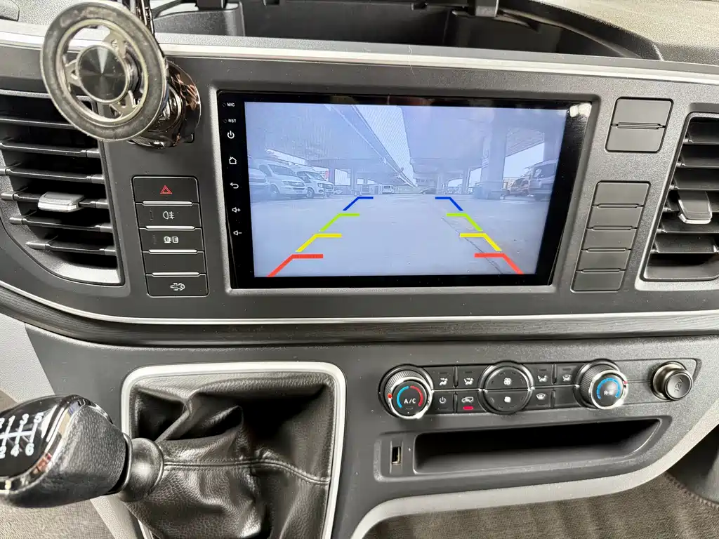 MAXUS V80 — миниатюра 18