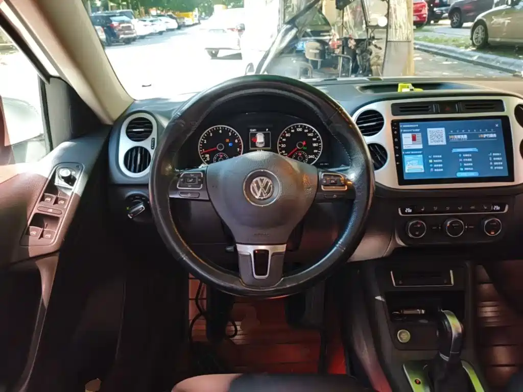 Volkswagen Tiguan — миниатюра 11