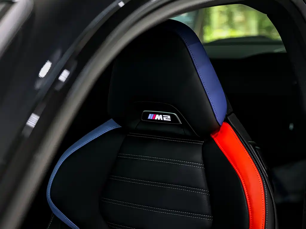 BMW M2 — миниатюра 7