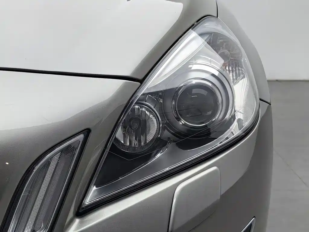 Volvo S60 (Import) — миниатюра 7