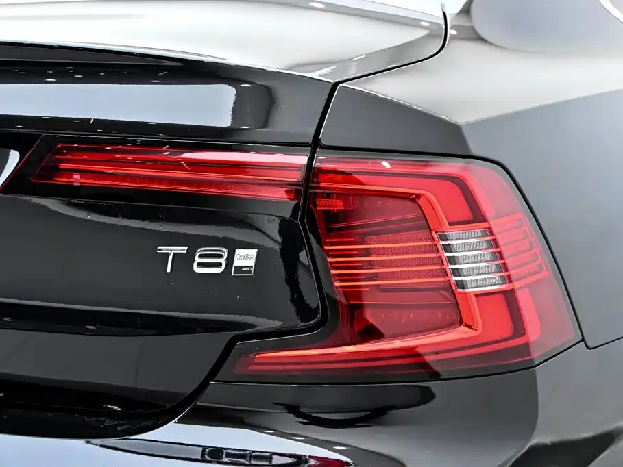 VOLVO S90 PLUG IN HYBRID