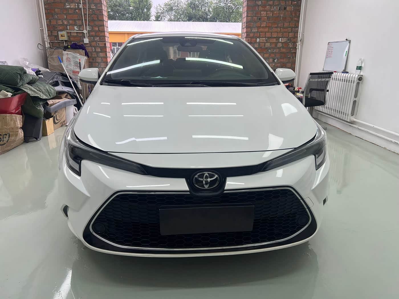 Toyota Levin 1.2 л 2023 г. Белый, пробег 44000 км