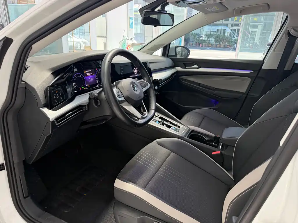 Volkswagen Golf — миниатюра 6