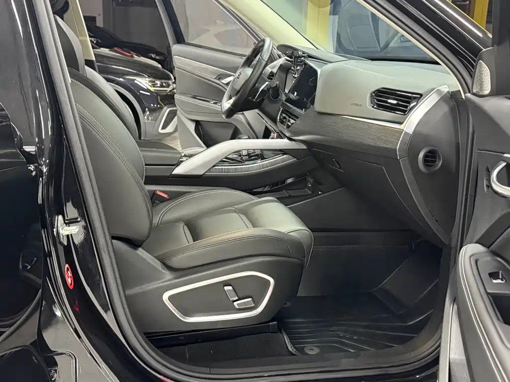 Geely Xingyue — миниатюра 7