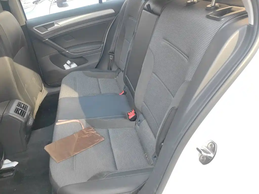 Volkswagen Golf — миниатюра 15