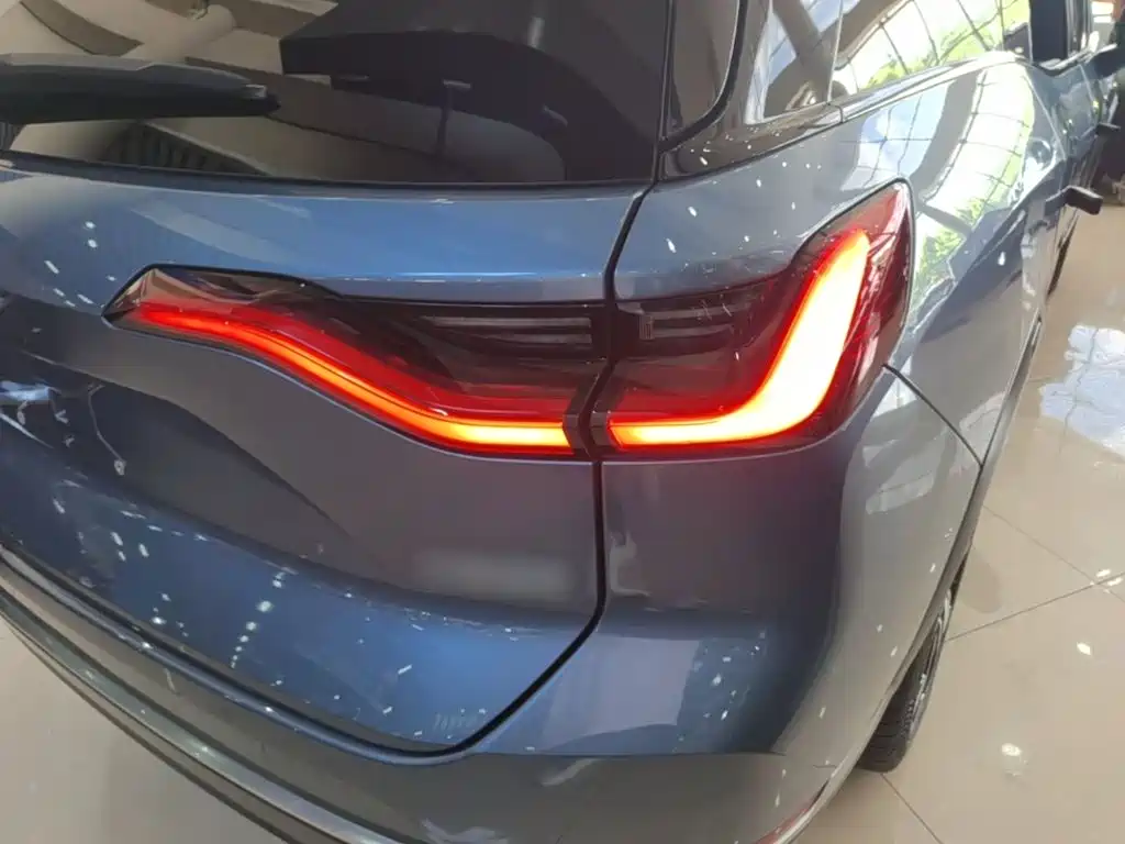 NIO ES8 — миниатюра 8