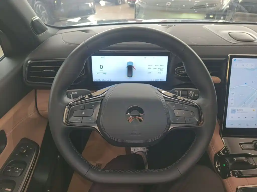 NIO ES8 — миниатюра 11