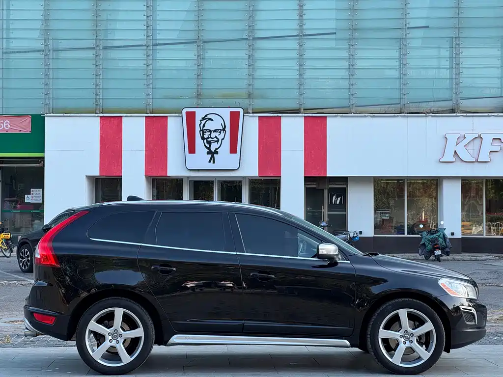 Volvo XC60 (Import) — миниатюра 4