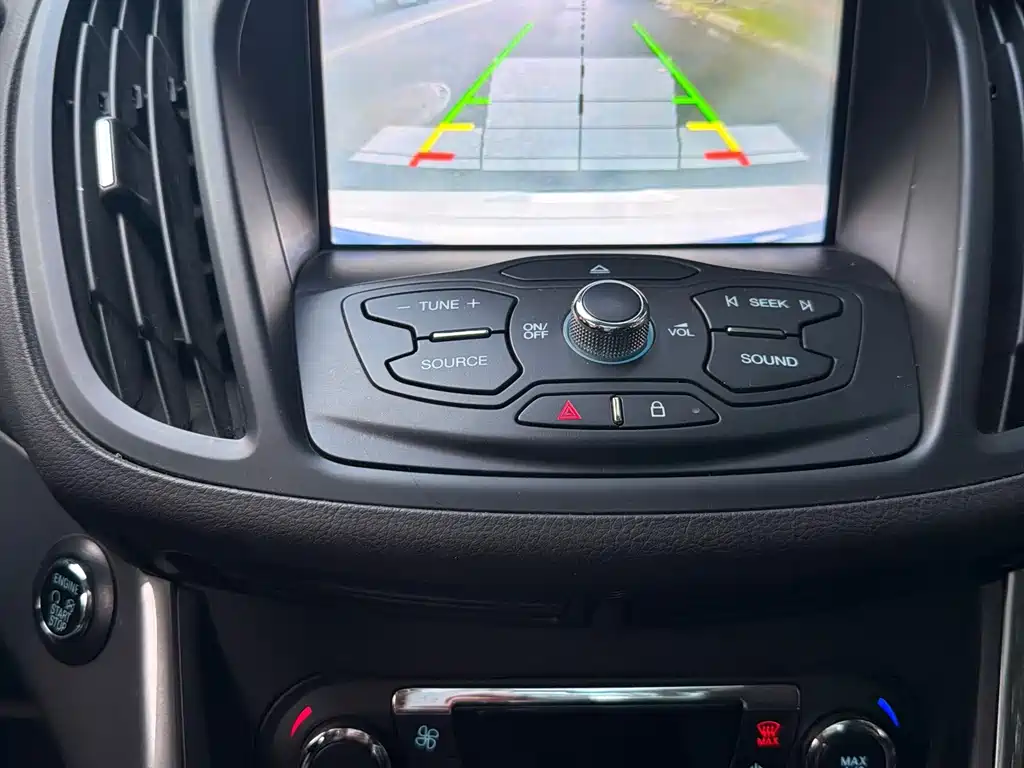 Ford Kuga — миниатюра 16