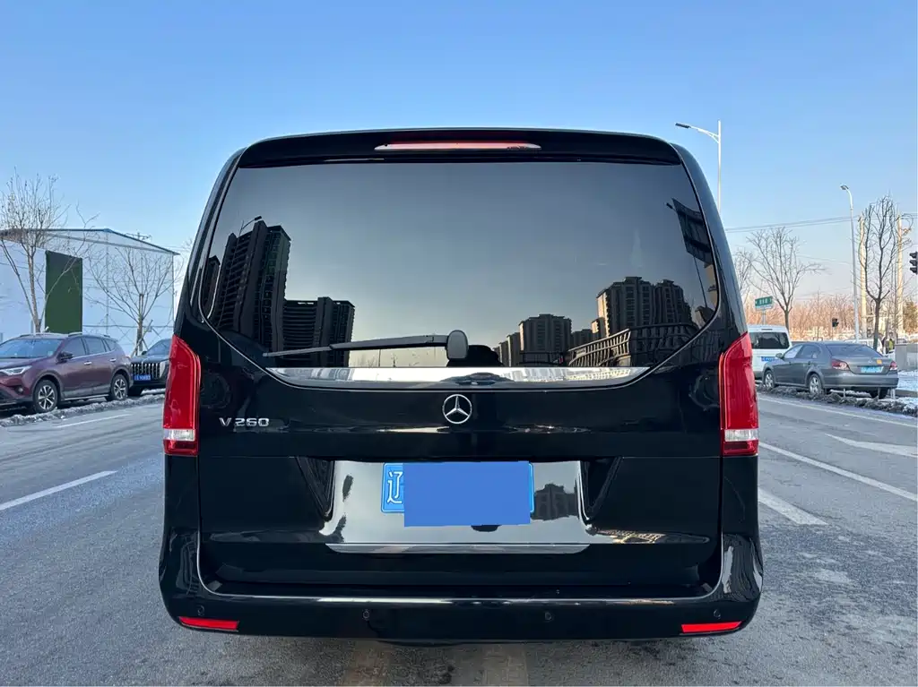 MERCEDES-BENZ V CLASS