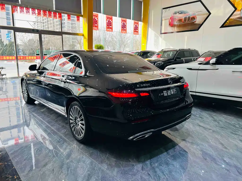 MERCEDES-BENZ E CLASS