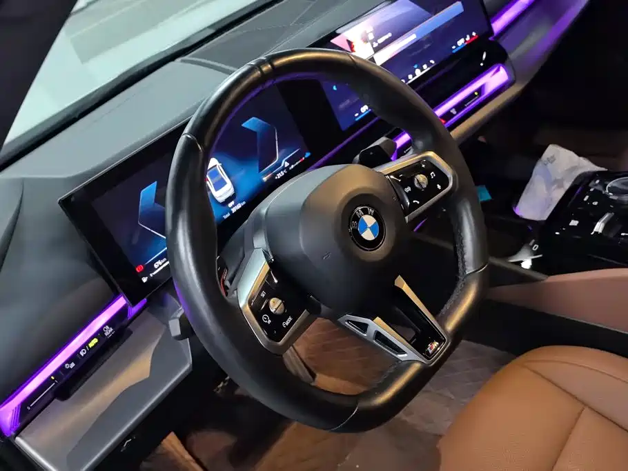 BMW 5 Series — миниатюра 15