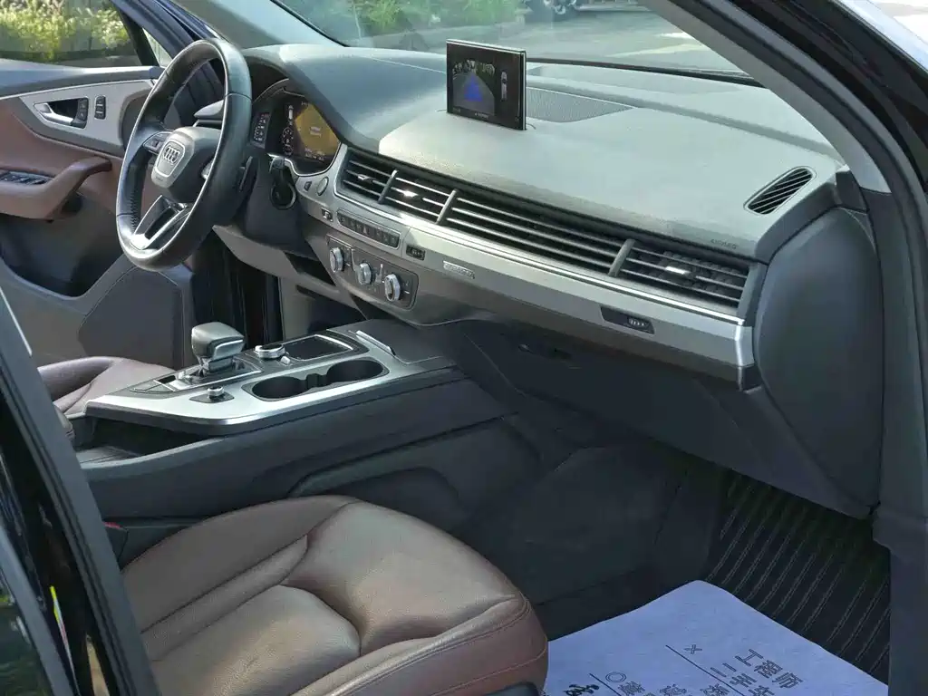 Audi Q7 — миниатюра 18