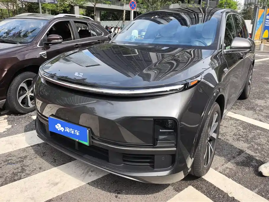 Li Auto L8