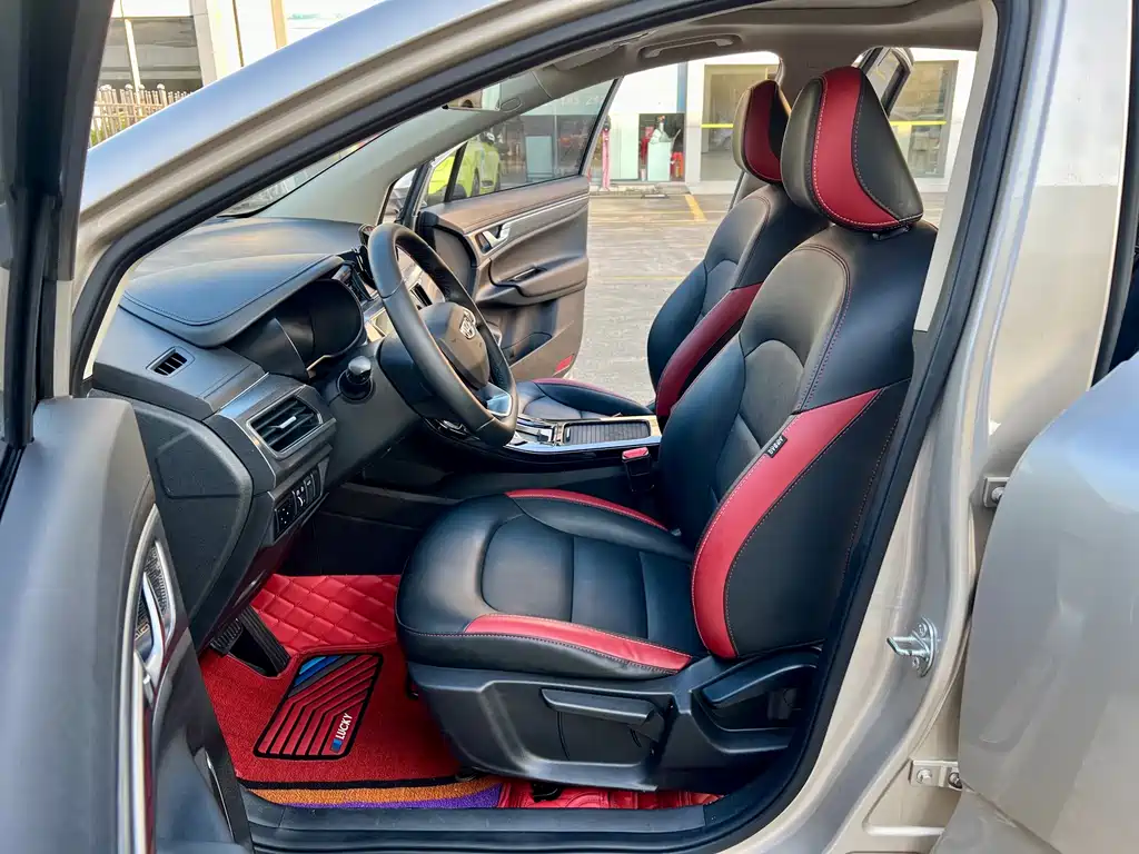 Geely Emgrand GS — миниатюра 15