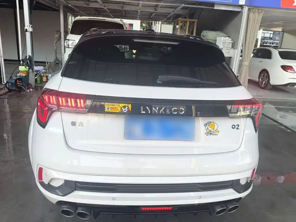 Lynk & Co 02 Hatchback — миниатюра 6