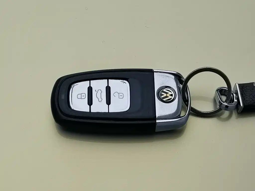 Volkswagen Phideon — миниатюра 19