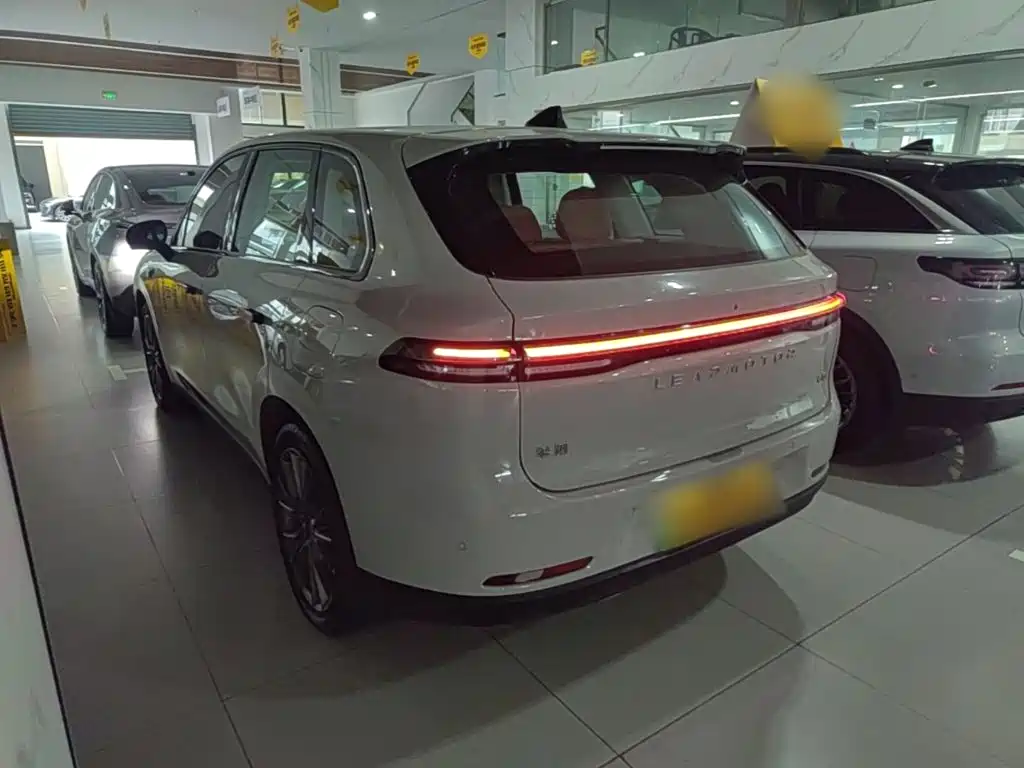 Leapmotor Leapmotor C10 — миниатюра 5