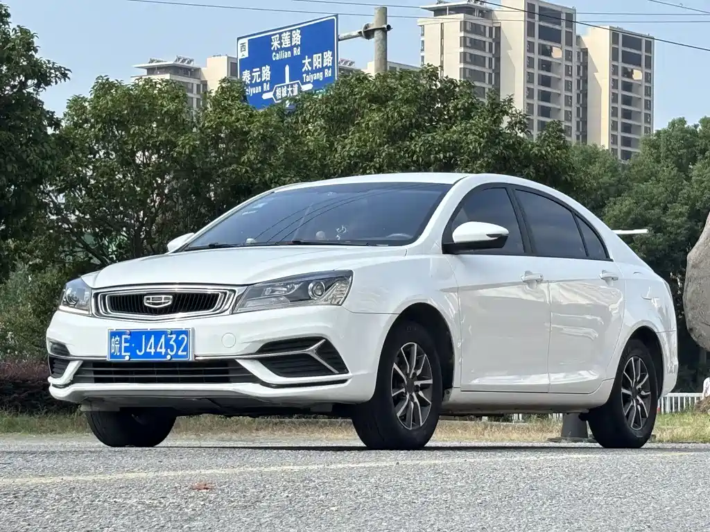 Geely Emgrand — миниатюра 2