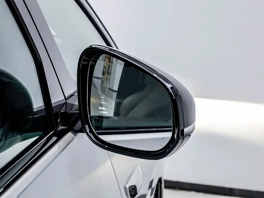 Li Auto Li MEGA — миниатюра 31