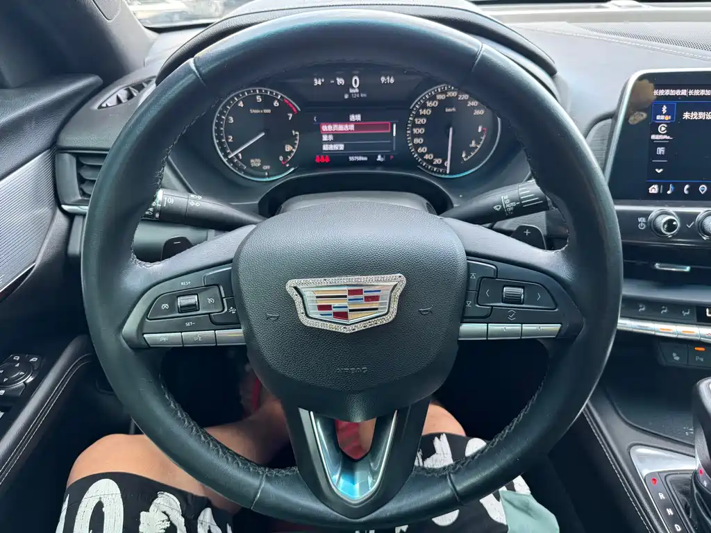 Cadillac CT4 2022 28T