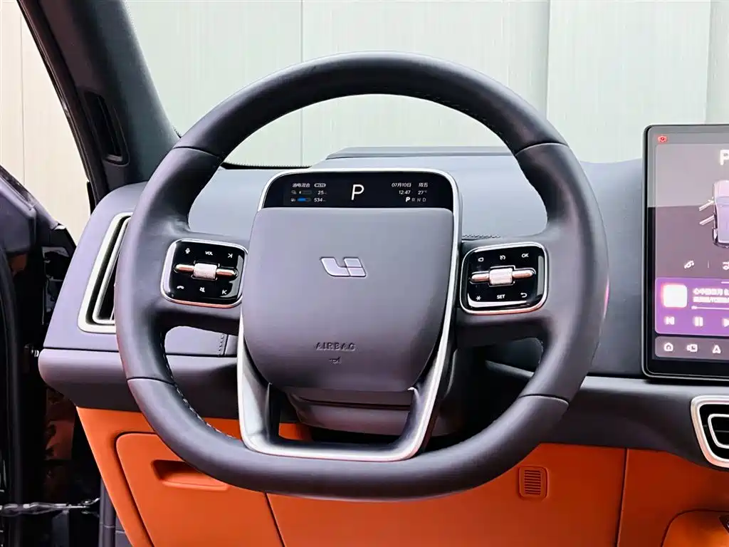 Li Auto L8 2024 Pro