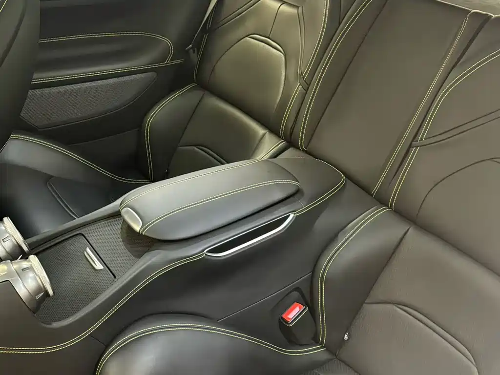 Ferrari GTC4Lusso — миниатюра 6