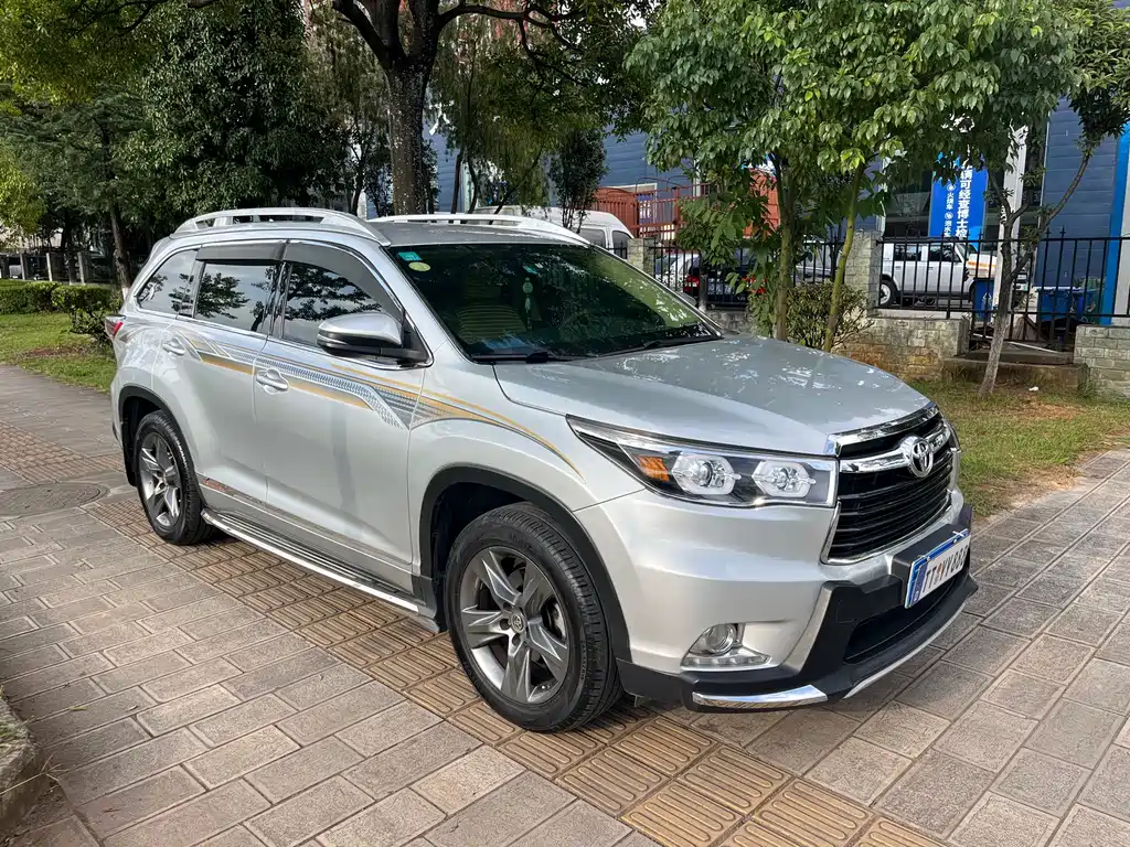Toyota Highlander — миниатюра 3
