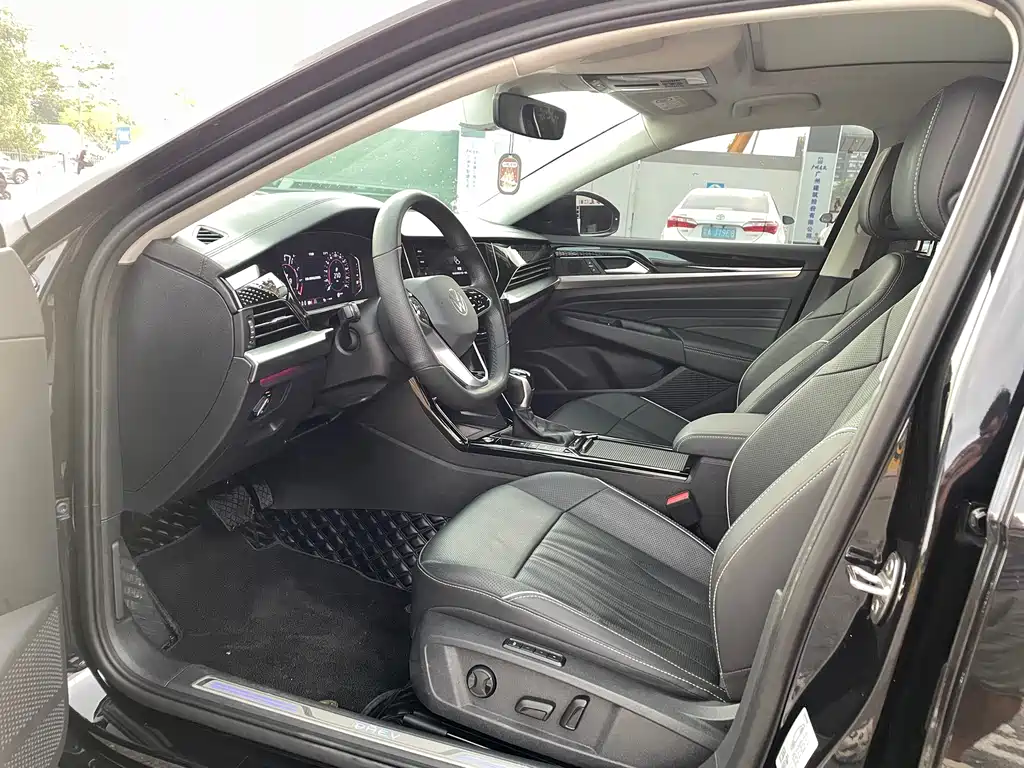 VOLKSWAGEN PASSAT NEW ENERGY