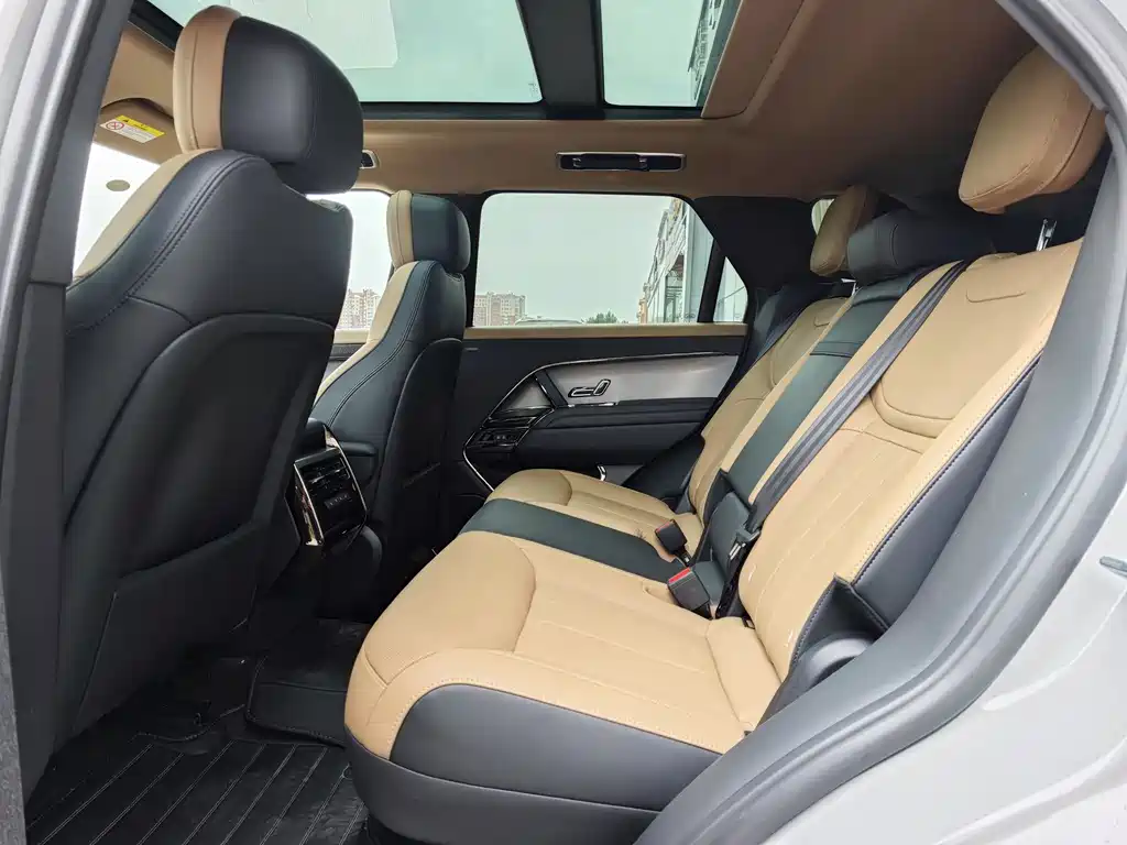 Land Rover Range Rover Sport 2023 400PS Dynamic SE