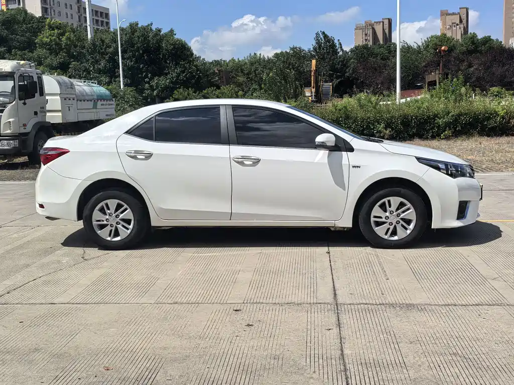 Toyota Corolla — миниатюра 2