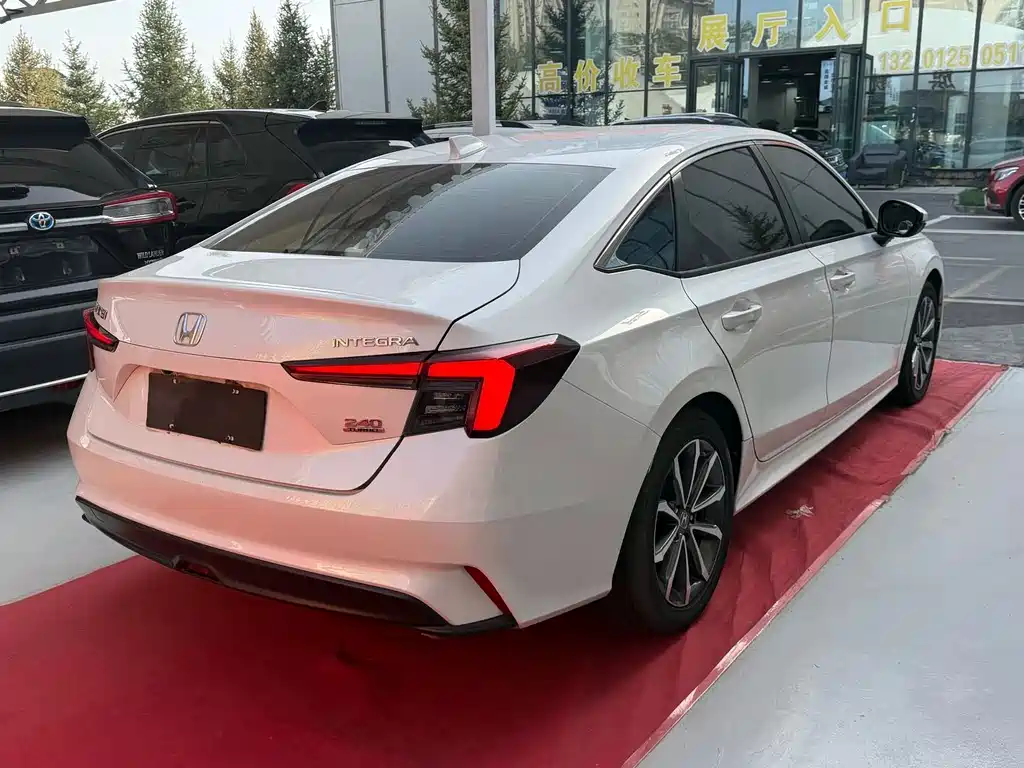 Honda Integra — миниатюра 9
