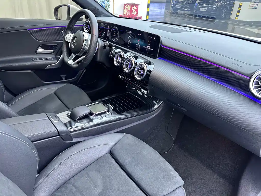 Mercedes-Benz A-Class — миниатюра 10