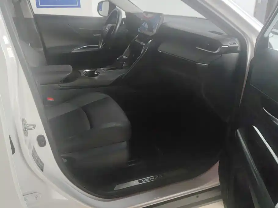 Toyota Venza — миниатюра 8