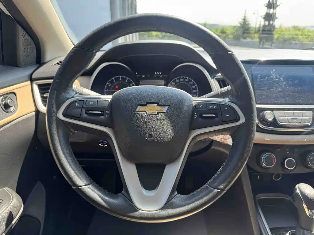 Chevrolet Monza — миниатюра 12