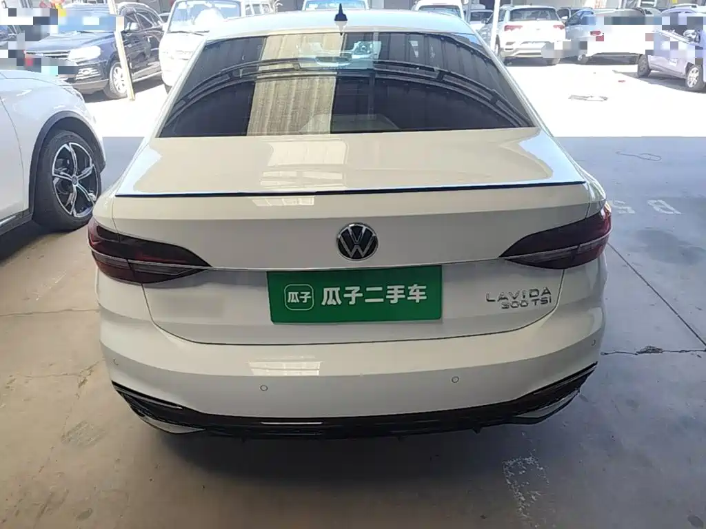 Volkswagen Lavida — миниатюра 6