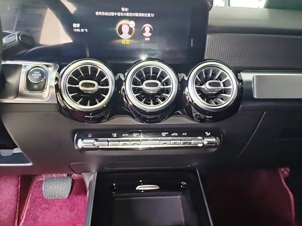 Mercedes-Benz GLB — миниатюра 13