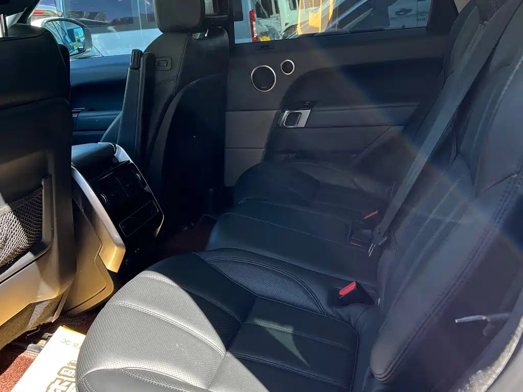 Land Rover Sport — миниатюра 8