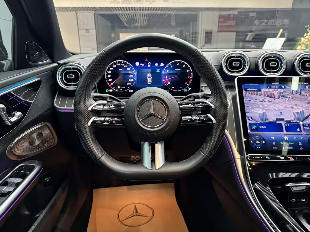 Mercedes-Benz C-Class — миниатюра 10