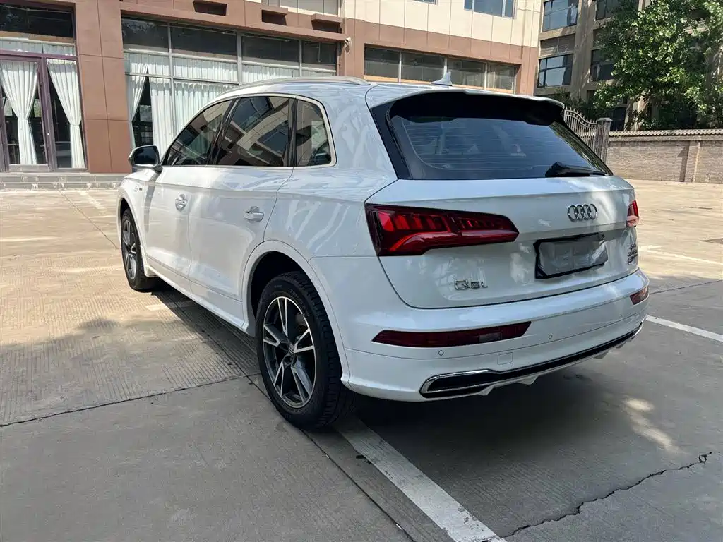 Audi Q5L 2018 45 TFSI Premium Fashion V