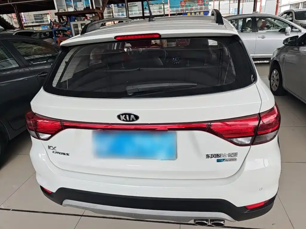 Kia KX Cross — миниатюра 6