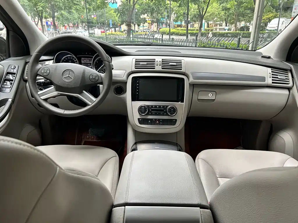 Mercedes-Benz R-Class — миниатюра 13