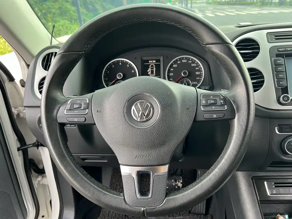 Volkswagen Tiguan — миниатюра 11